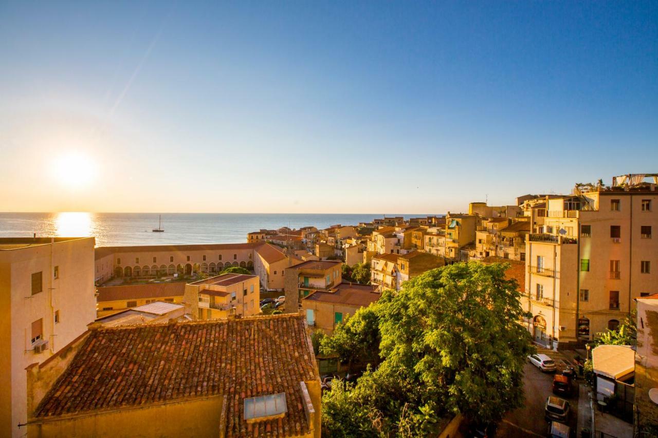 Cefalu Charme E Chic Suites Экстерьер фото